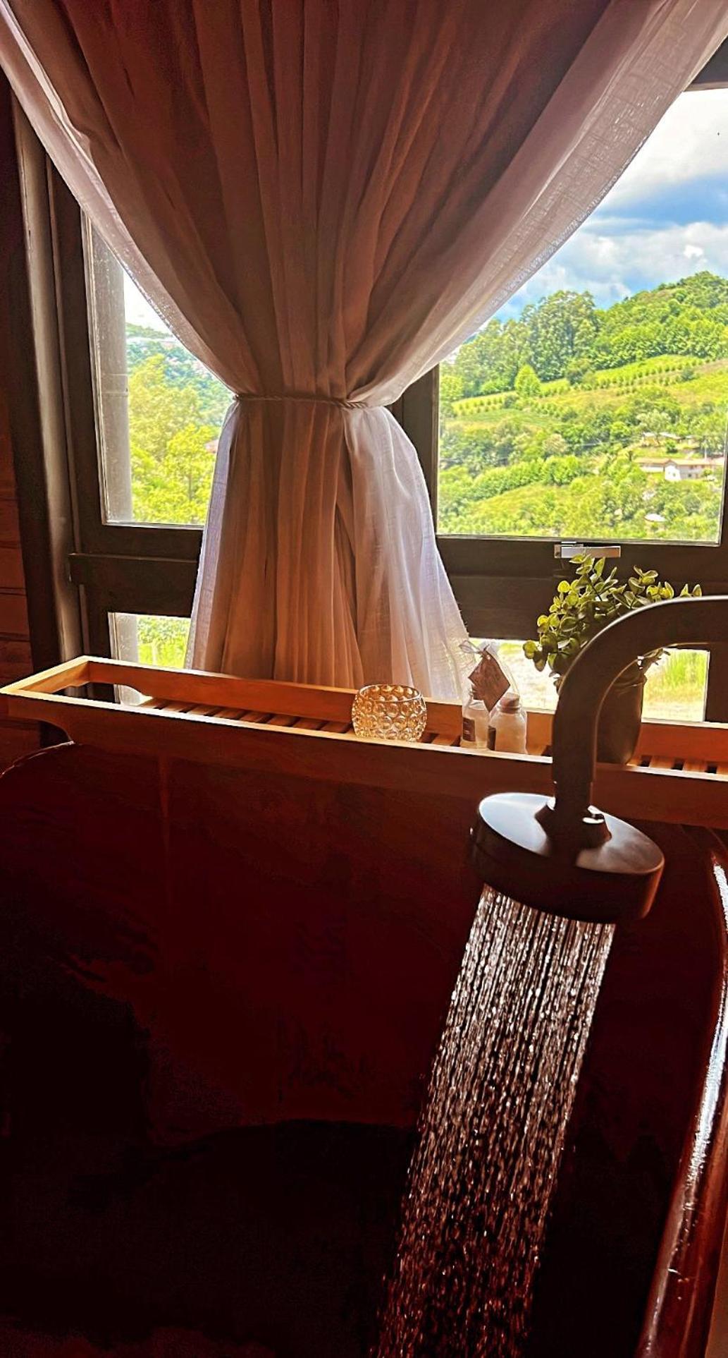 Capanna Del Vale - Um Refugio No Vale Dos Vinhedos Com Experiencia Exclusiva De Degustacao Na Vinicola Dom Candido Bento Gonçalves المظهر الخارجي الصورة